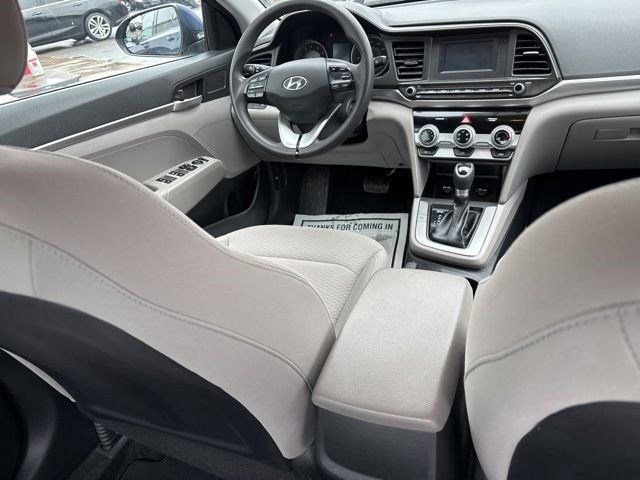 Used 2019 Hyundai Elantra SE image 35