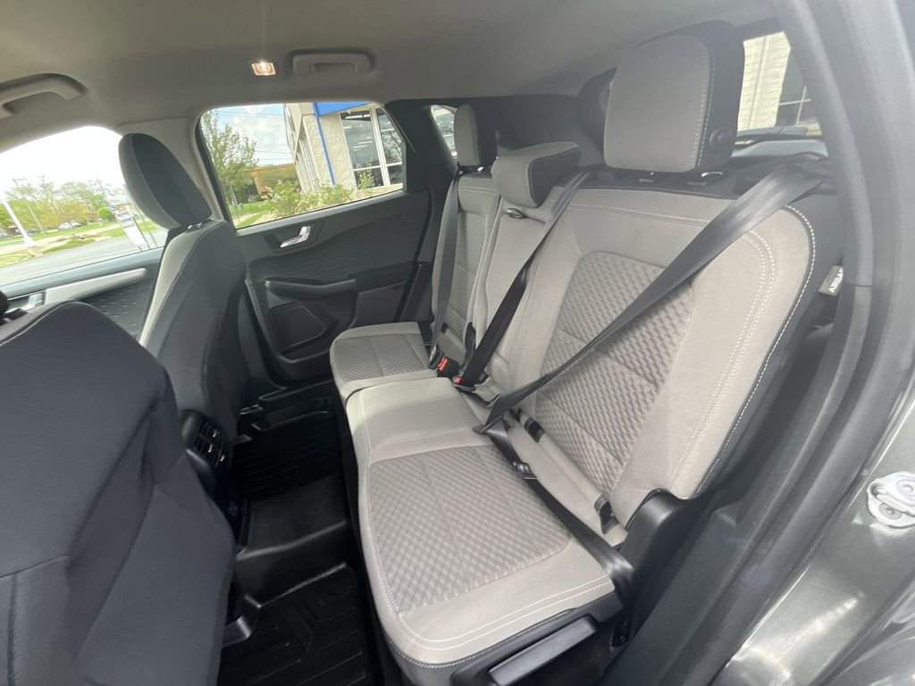 Used 2020 Ford Escape SE image 23