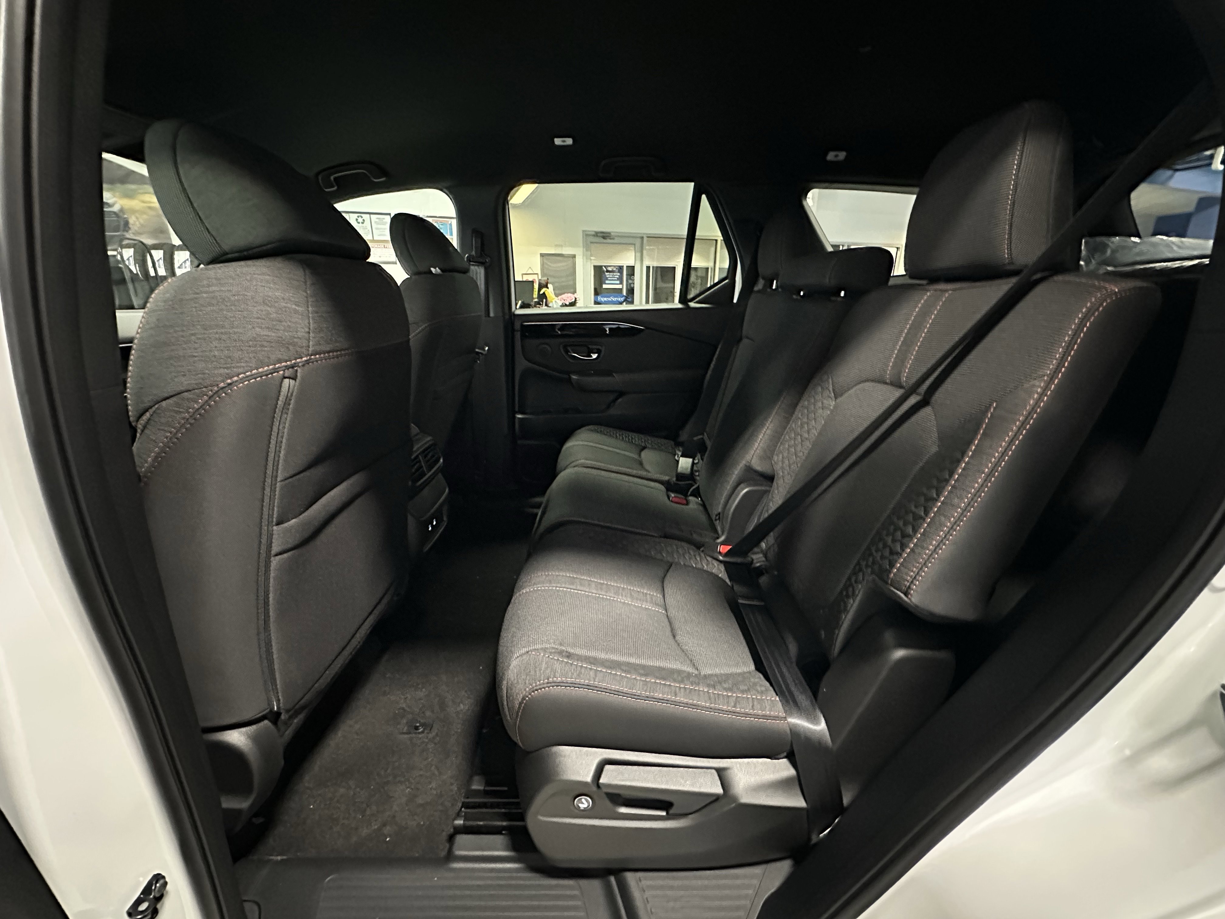 New 2026 Honda Pilot Sport image 18