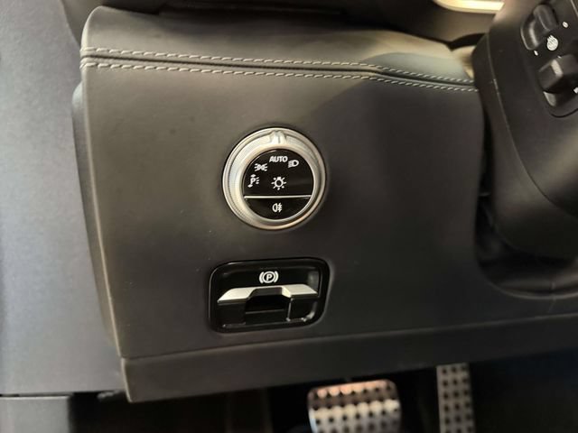 Used 2022 Mercedes-Benz SL 55 AMG 4MATIC image 18