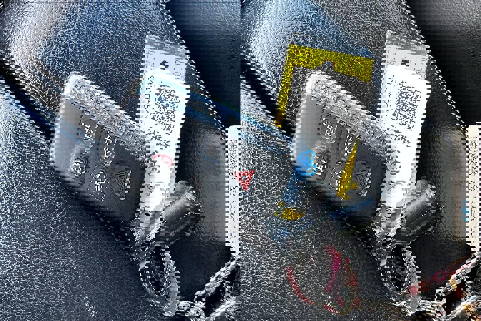 Used 2019 Land Rover Range Rover Velar R-Dynamic SE image 15