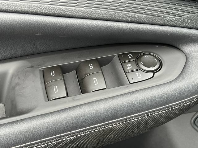 New 2026 Chevrolet Blazer EV LT AWD/4WD image 17