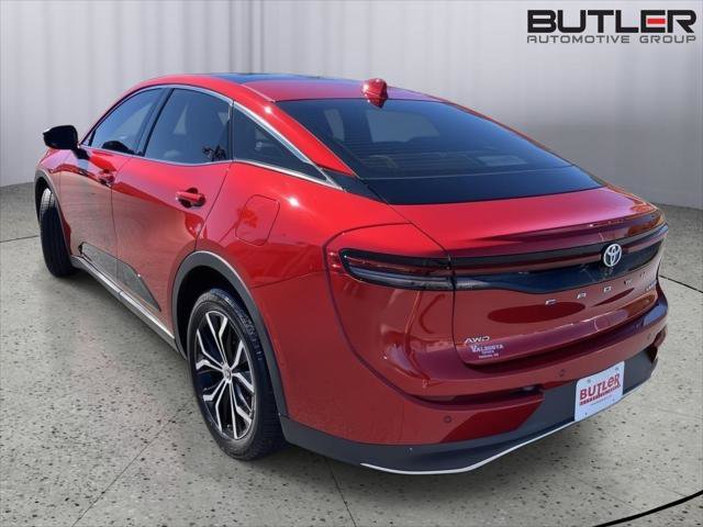 Certified 2023 Toyota Crown AWD/4WD image 3