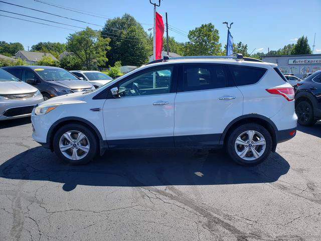 Used 2016 Ford Escape SE w/ SE Chrome Package AWD/4WD image 7