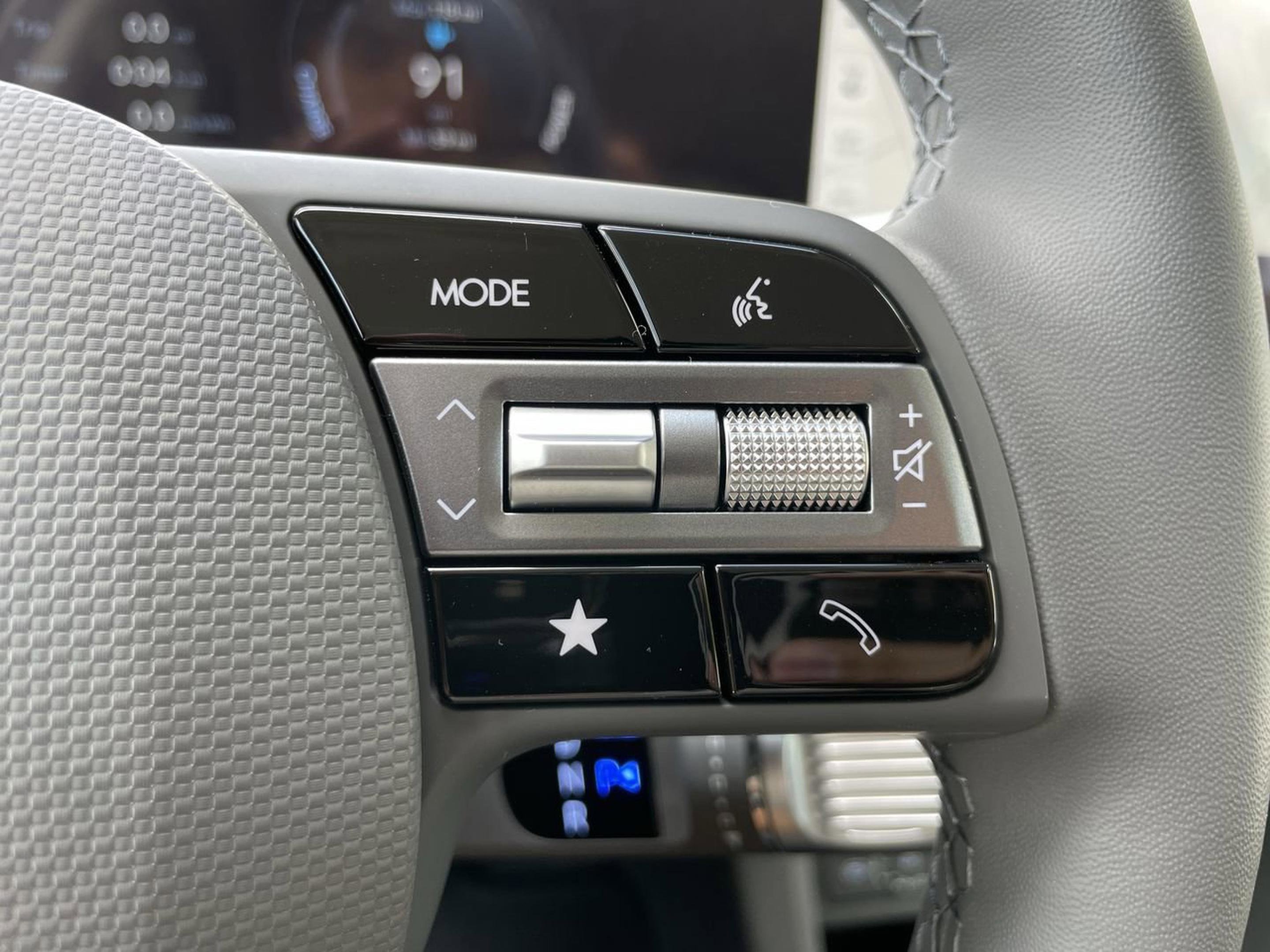 New 2025 Hyundai Ioniq 5 SEL image 24