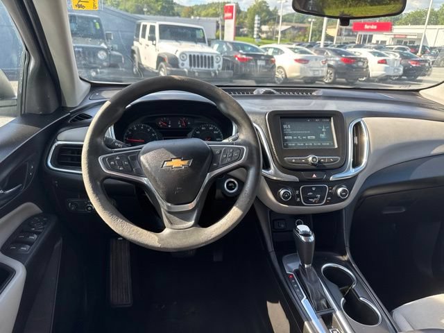 Used 2018 Chevrolet Equinox LS FWD image 13