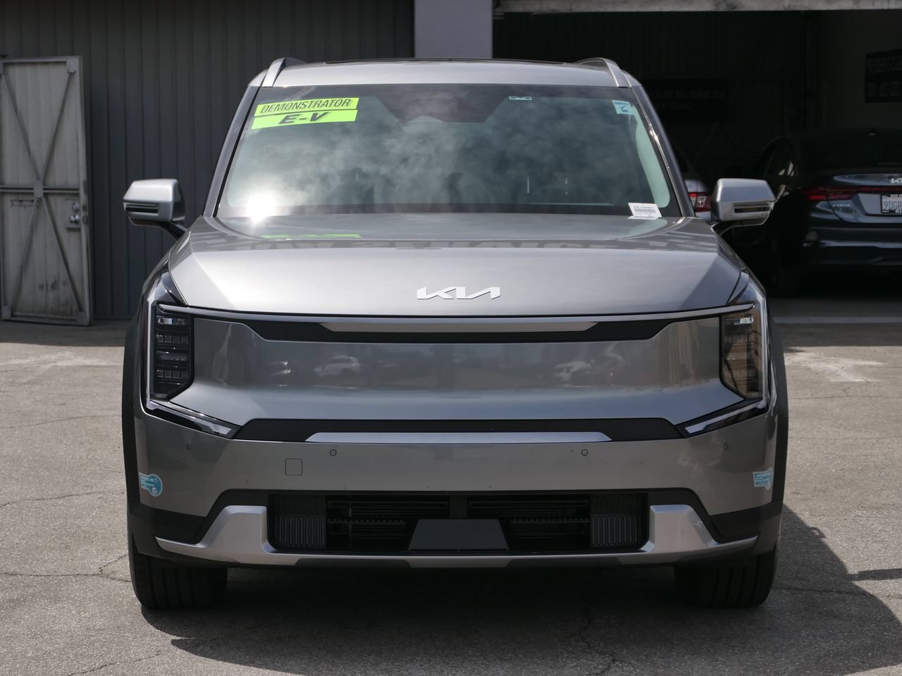 Certified 2024 Kia EV9 Wind AWD/4WD image 8