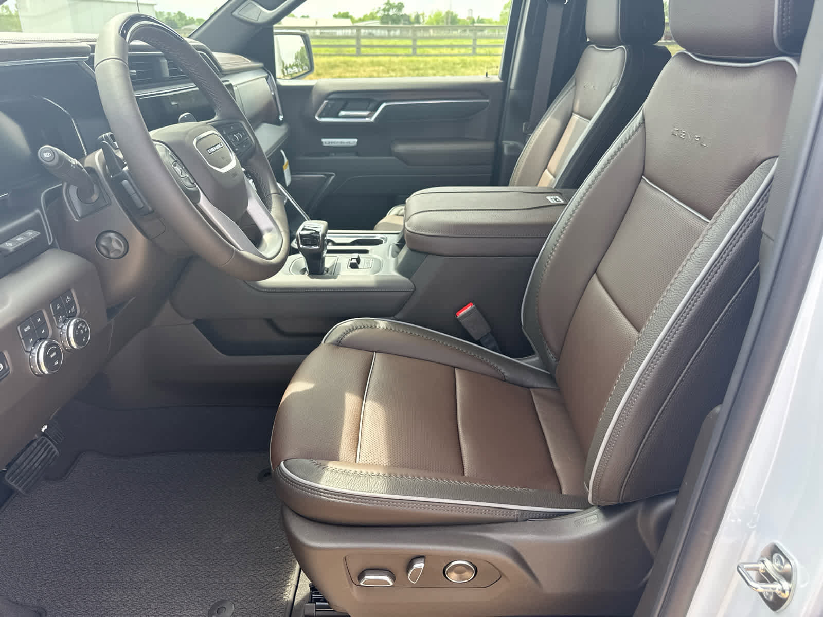 New 2026 GMC Sierra 1500 Denali AWD/4WD image 14