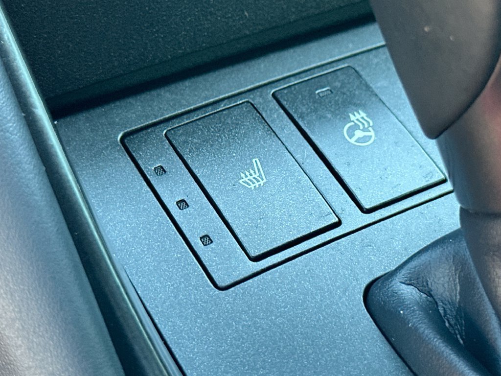 Used 2025 Lexus IS 350 F Sport RWD image 19