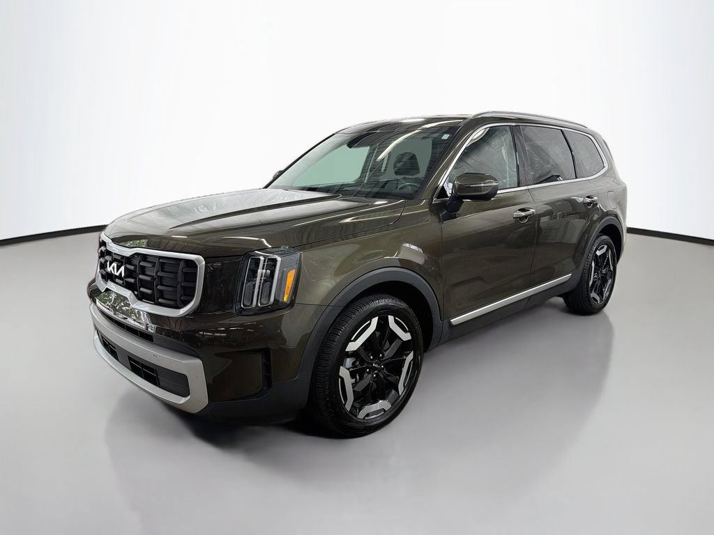 Used 2024 Kia Telluride S AWD/4WD image 5