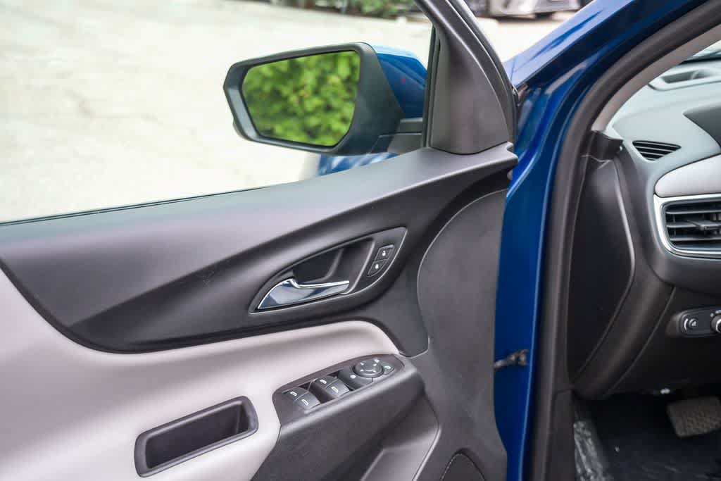 Used 2021 Chevrolet Equinox LT FWD image 24