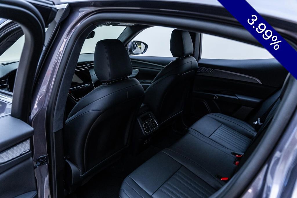 Used 2024 Maserati Grecale GT image 23
