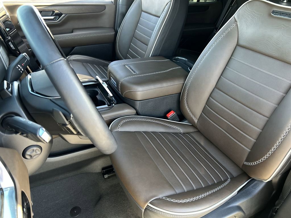 Used 2025 GMC Yukon Denali Ultimate image 20