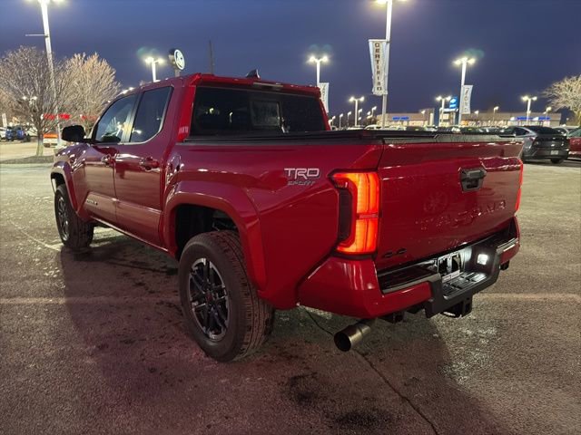 Used 2024 Toyota Tacoma TRD Sport image 4