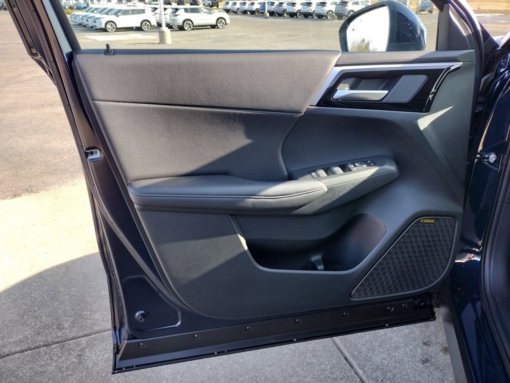 New 2025 Mitsubishi Outlander SE image 21