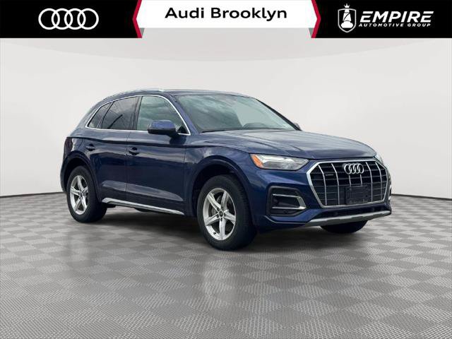 Used 2023 Audi Q5 2.0T Premium w/ Convenience Package AWD/4WD image 1
