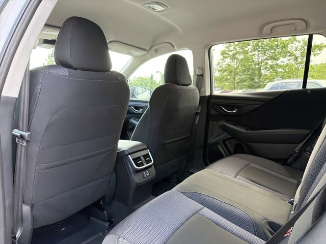 Used 2025 Subaru Outback Premium AWD/4WD image 12