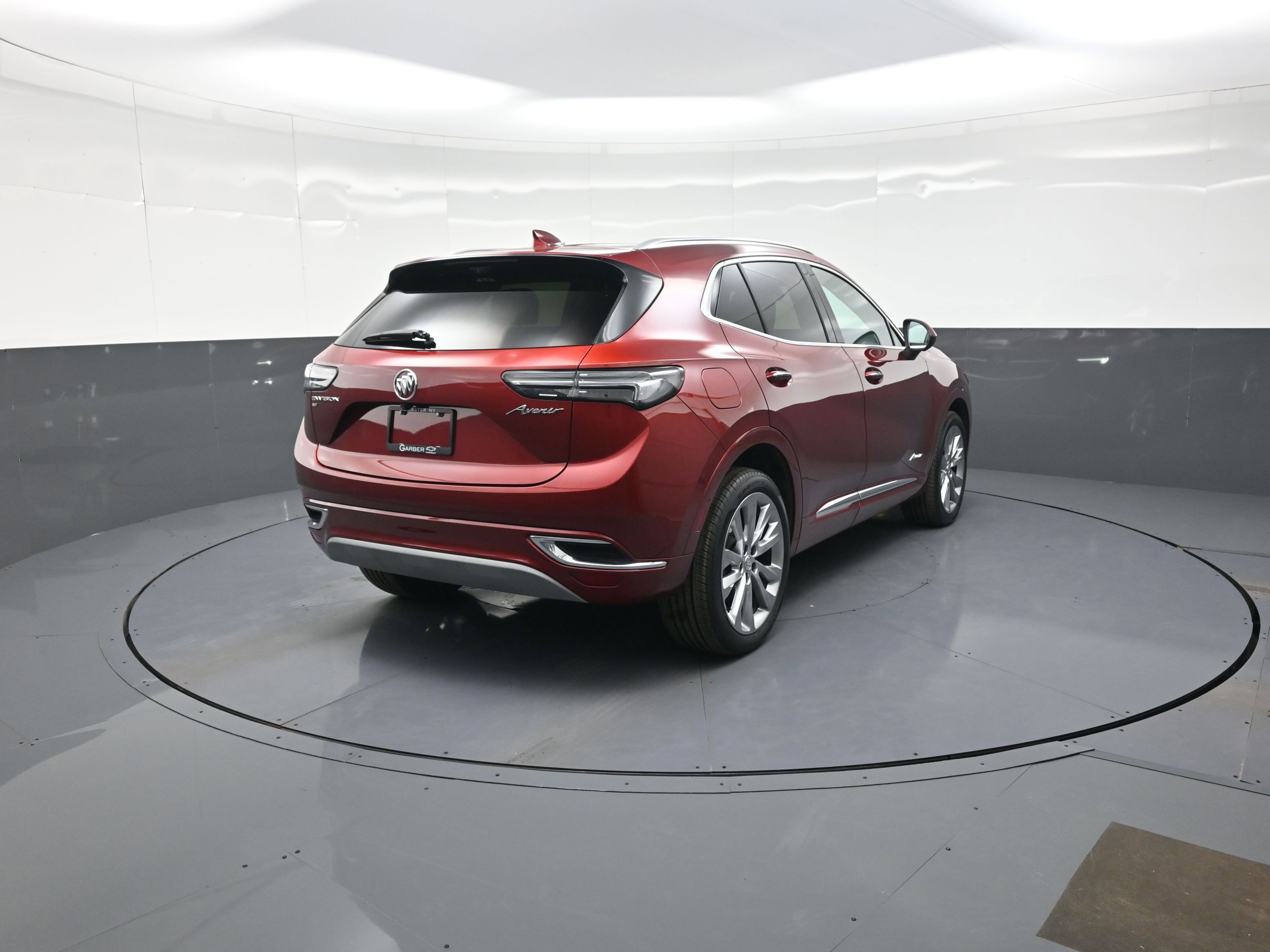 Used 2023 Buick Envision Avenir image 3