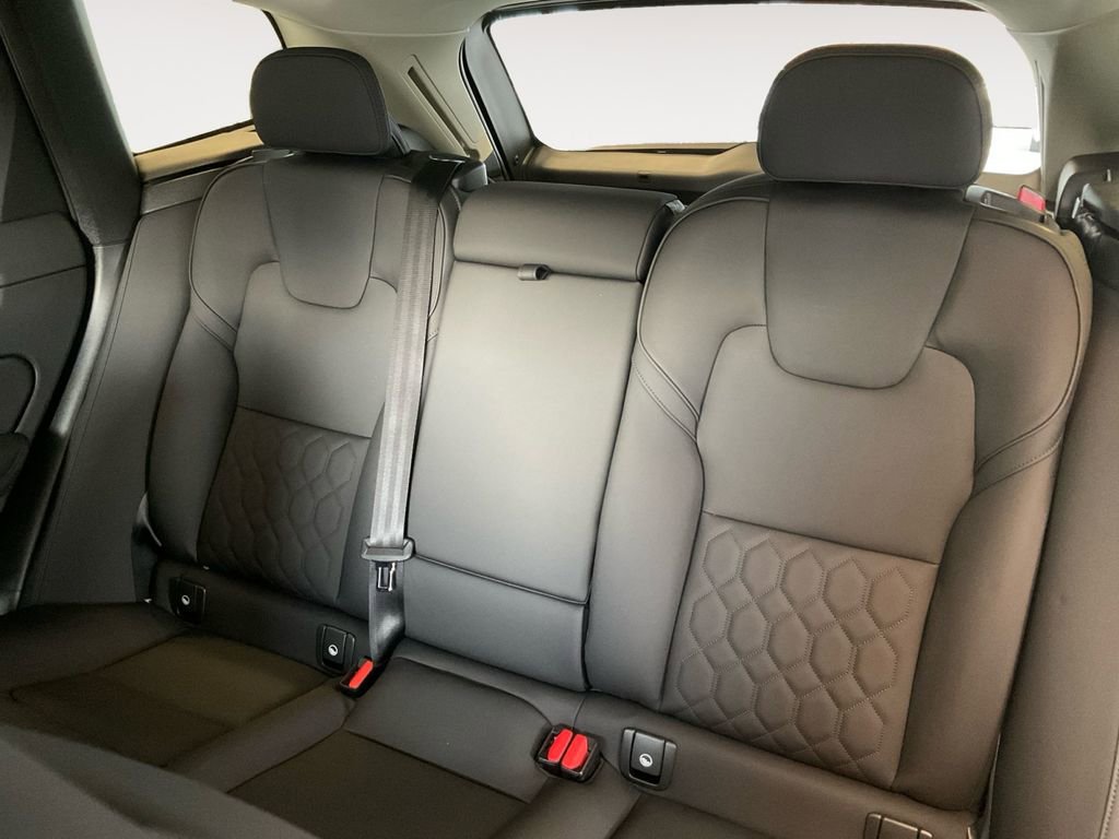 New 2026 Volvo XC60 B5 Plus w/ Protection Package Premier image 13