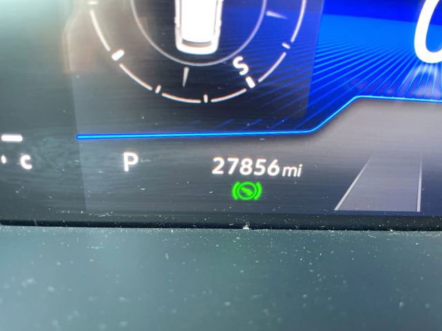 Used 2025 Volkswagen Taos SE image 20