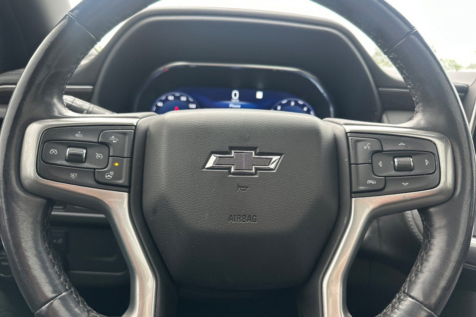 Used 2022 Chevrolet Tahoe Z71 w/ Luxury Package image 32