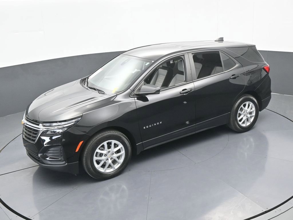 Used 2023 Chevrolet Equinox LS w/ Driver Confidence II Package image 43