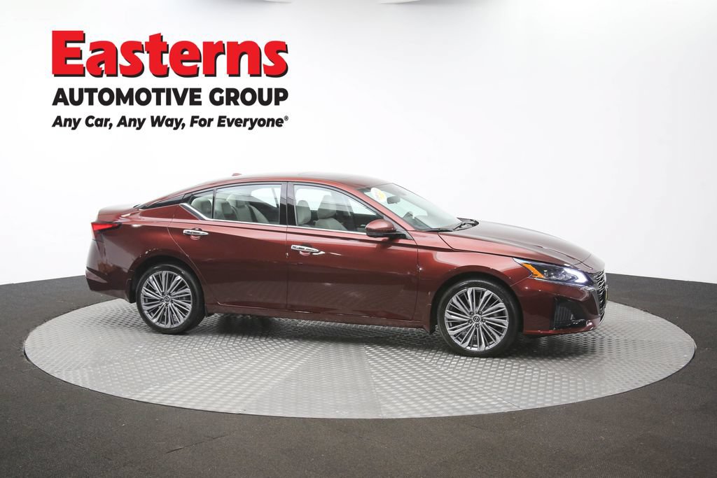 Used 2024 Nissan Altima 2.5 SL AWD/4WD image 50
