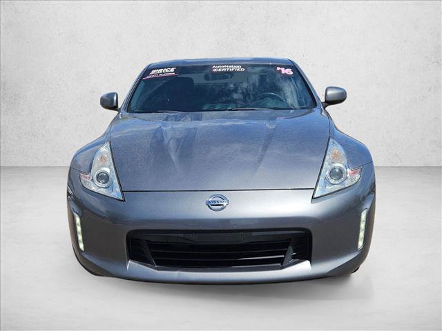 Used 2016 Nissan 370Z Coupe RWD image 2