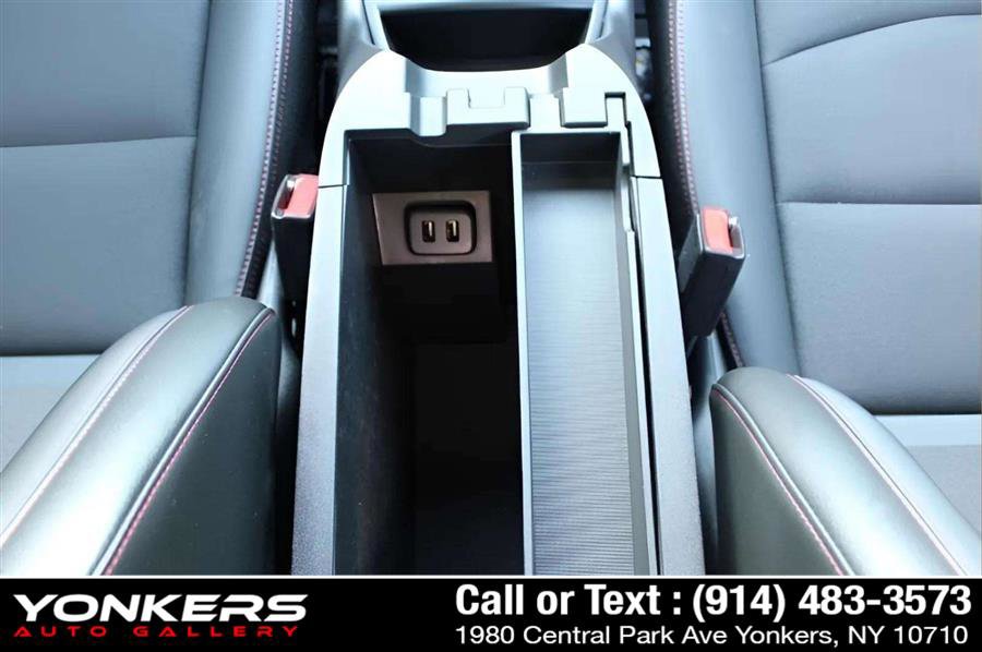 Used 2022 Chevrolet Equinox RS w/ Infotainment Package image 21