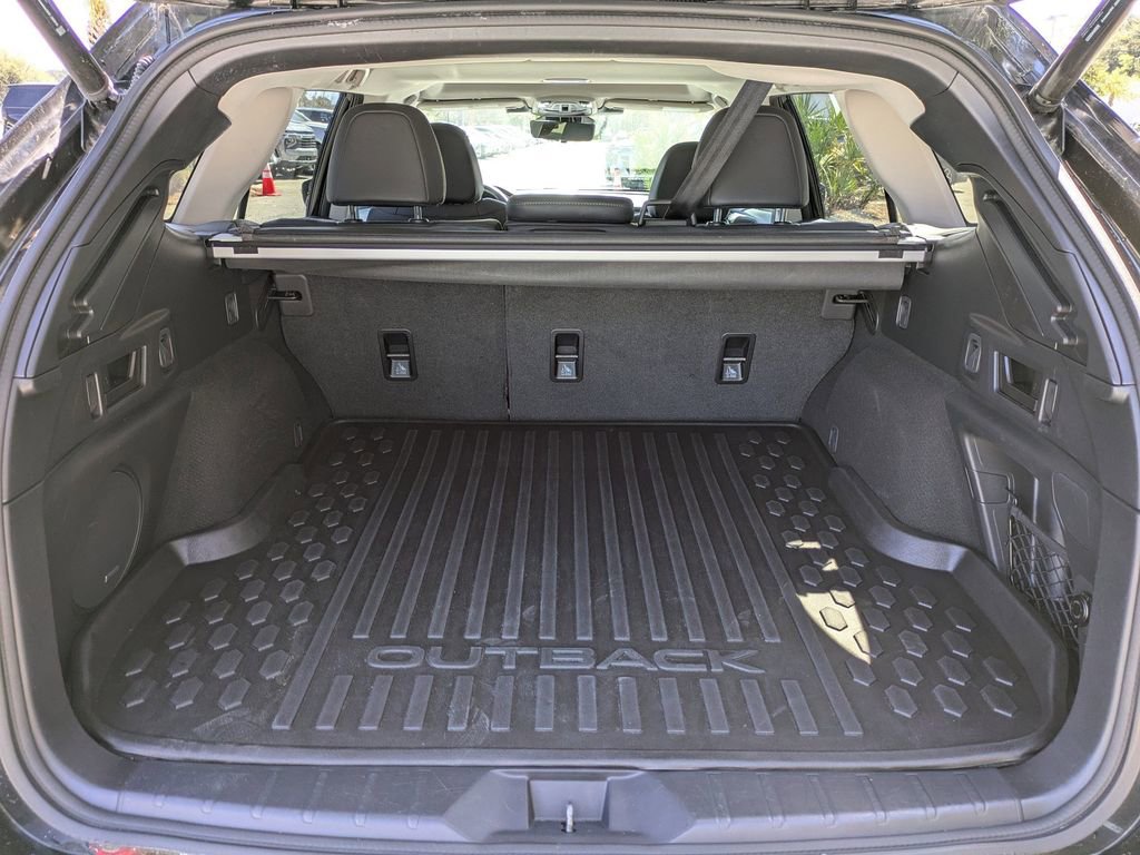 Used 2023 Subaru Outback Touring image 13