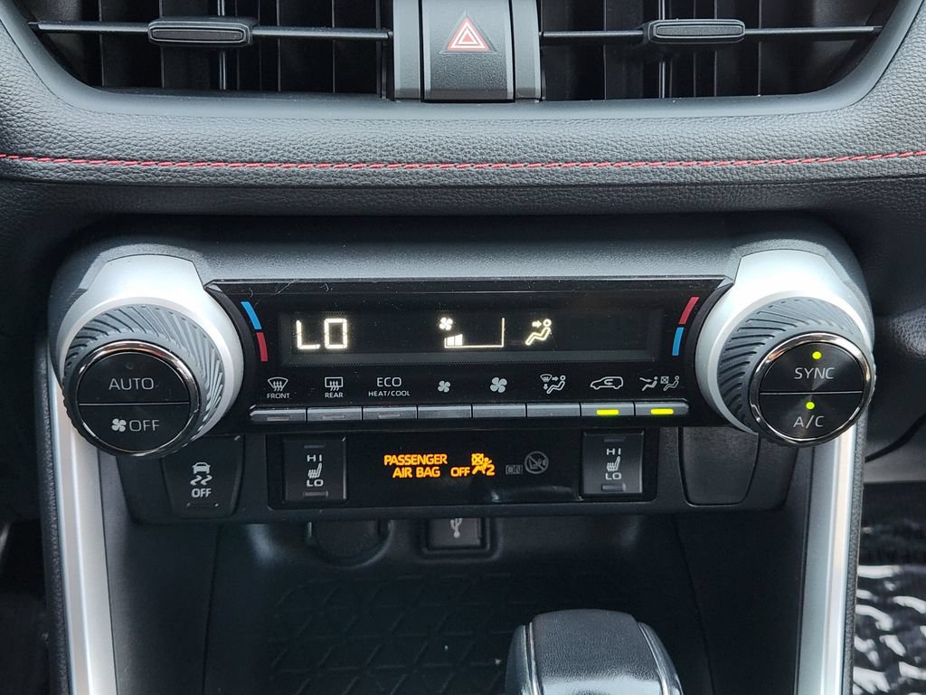 Used 2021 Toyota RAV4 SE AWD/4WD image 21