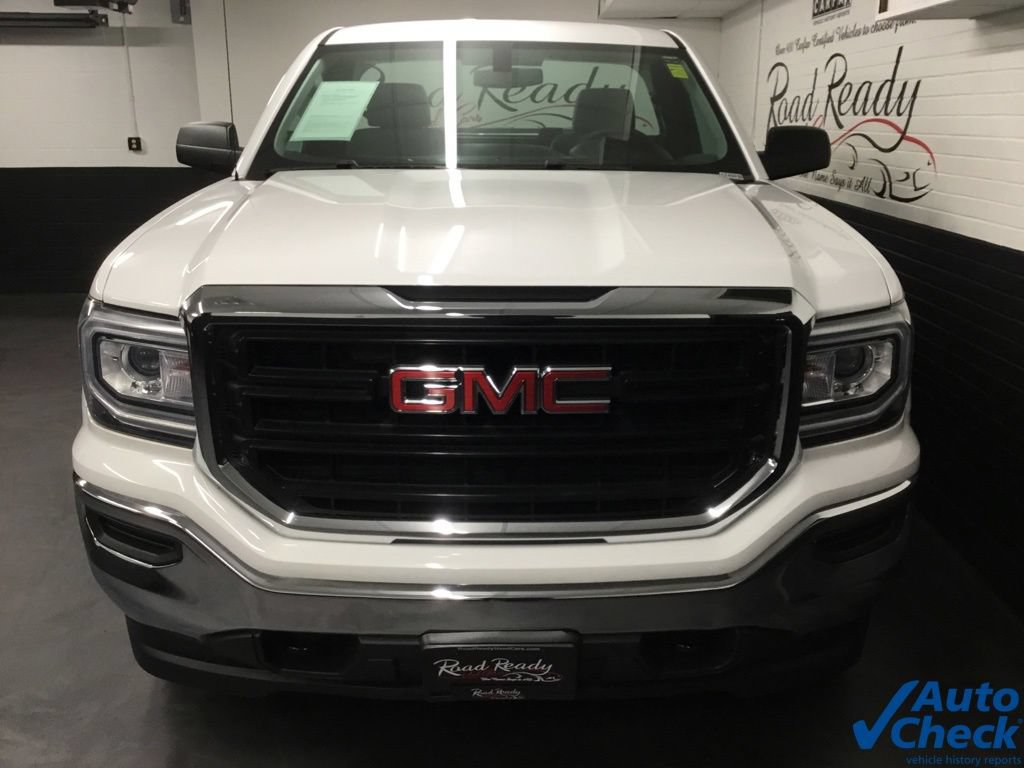 Used 2018 GMC Sierra 1500 4x4 Regular Cab w/ Sierra Convenience Package image 4