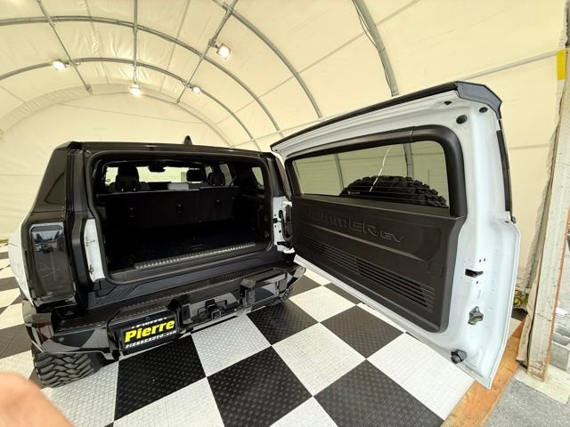 Used 2024 GMC Hummer EV 3X AWD/4WD image 4
