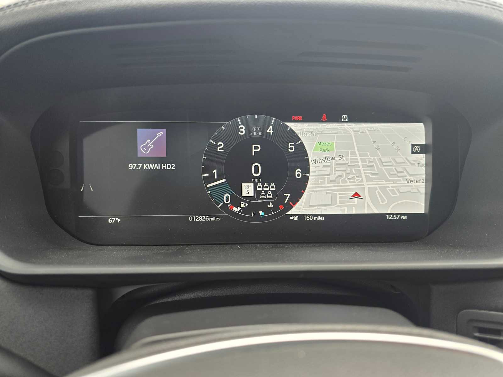 Certified 2024 Land Rover Discovery S AWD/4WD image 27