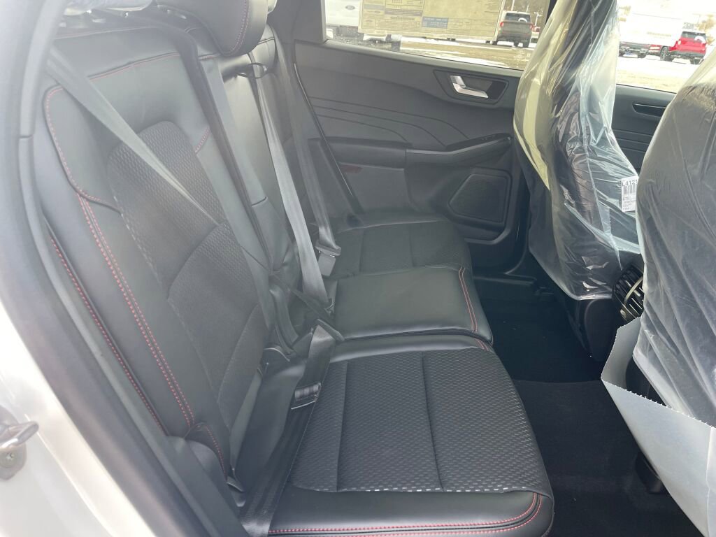 New 2026 Ford Escape ST-Line w/ Tech Pack #1 AWD/4WD image 14