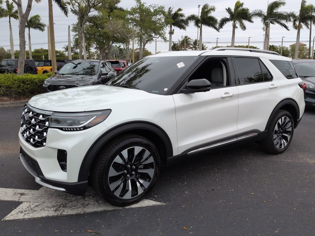 Used 2026 Ford Explorer Platinum w/ LUX Leather Package image 7