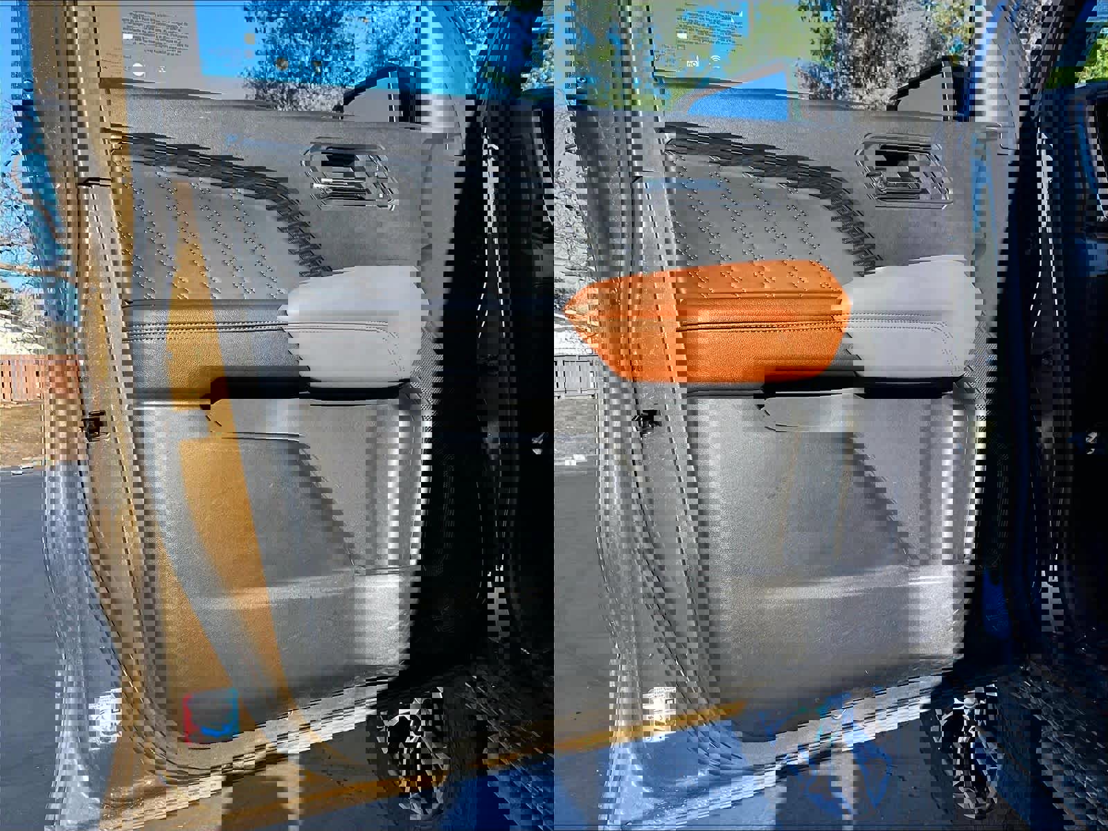 Used 2023 GMC Canyon AT4 w/ Technology Package image 24