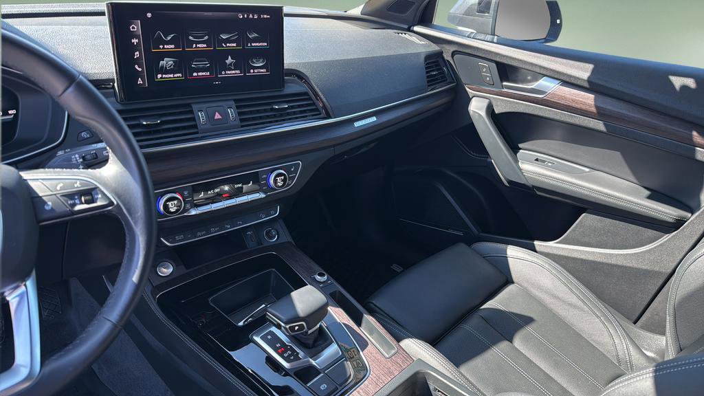 Used 2022 Audi Q5 2.0T Prestige w/ Prestige Package image 25