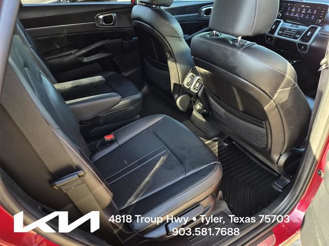 Certified 2023 Kia Sorento SX AWD/4WD image 18