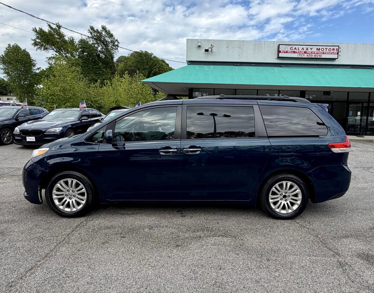 Used 2012 Toyota Sienna XLE FWD image 7