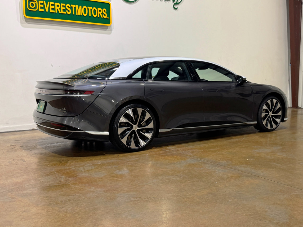 Used 2022 Lucid Air Grand Touring image 7
