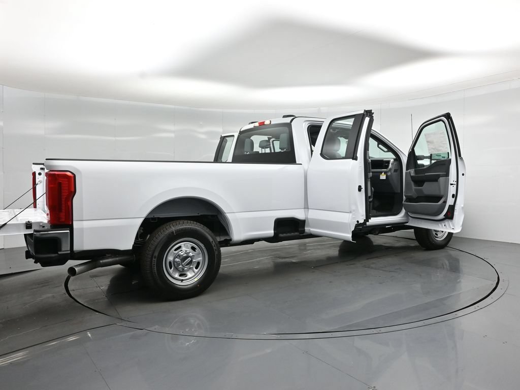 New 2026 Ford F250 XL w/ XL Chrome Package RWD image 5