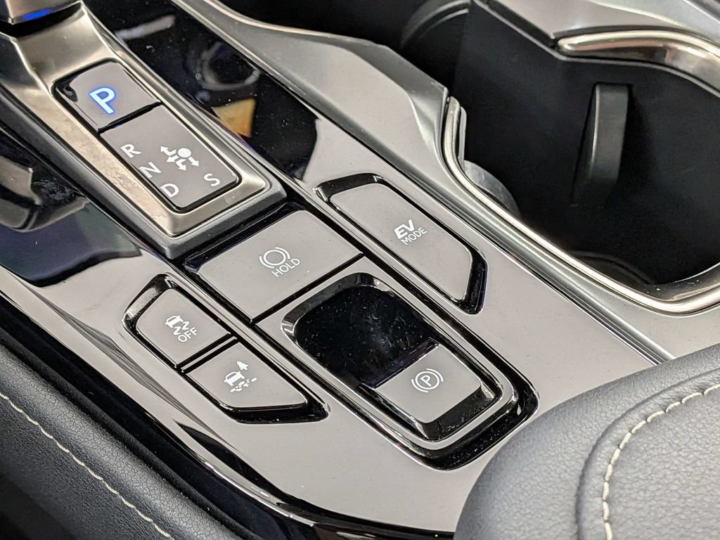 Certified 2025 Lexus NX 350h AWD w/ Accessory Package (2T) image 28
