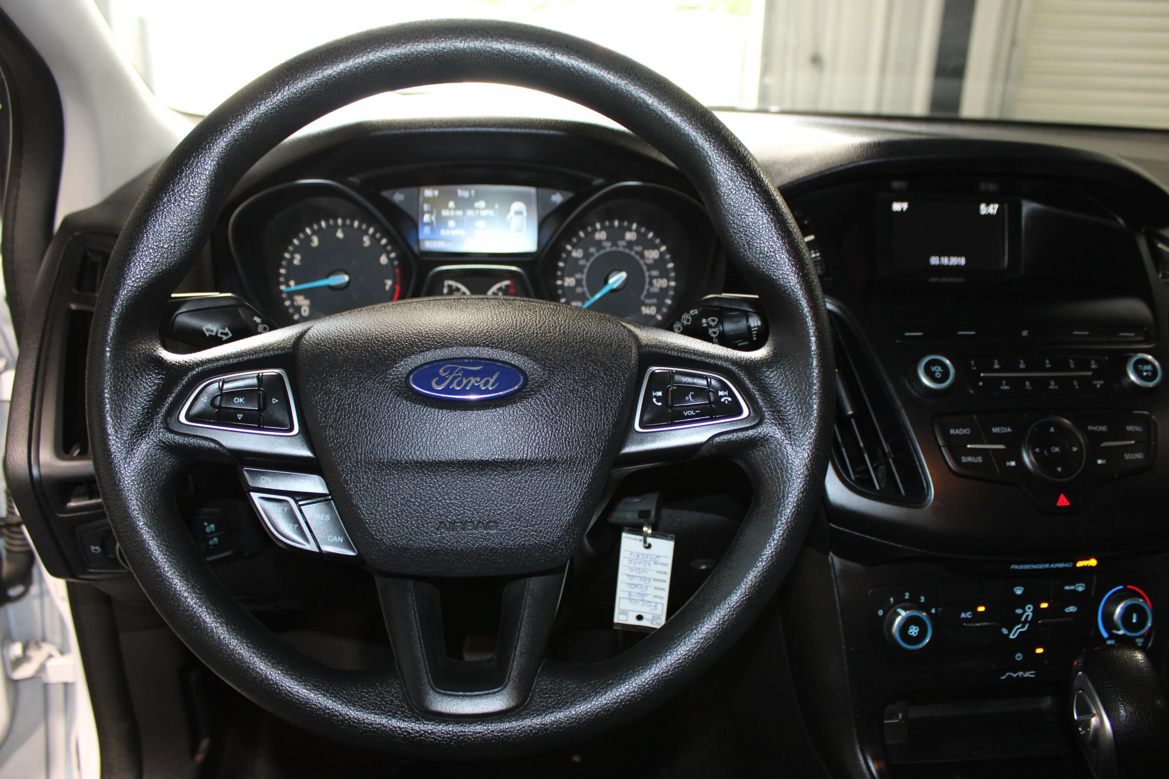 Used 2018 Ford Focus SE FWD image 10