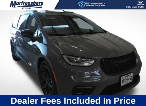 Used 2025 Chrysler Pacifica Limited