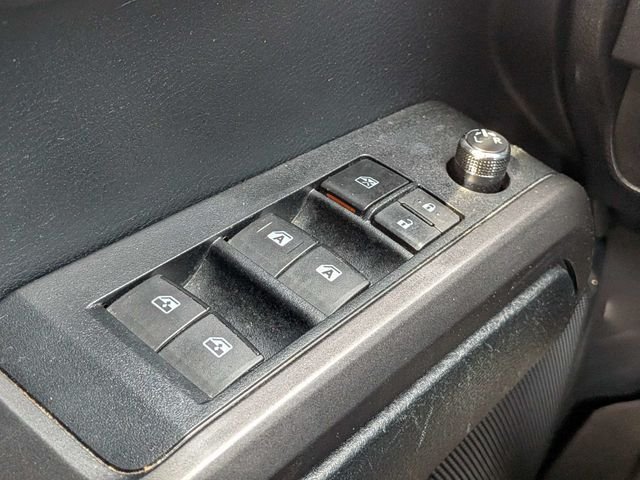 Used 2016 Toyota Tacoma TRD Off-Road w/ Premium & Technology Package AWD/4WD image 26