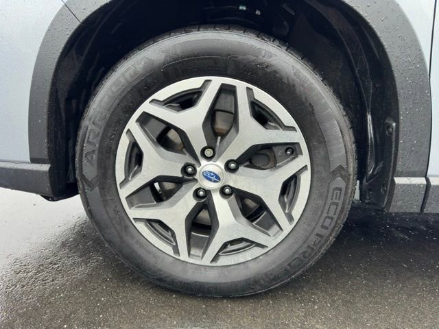 Used 2023 Subaru Forester Premium image 29