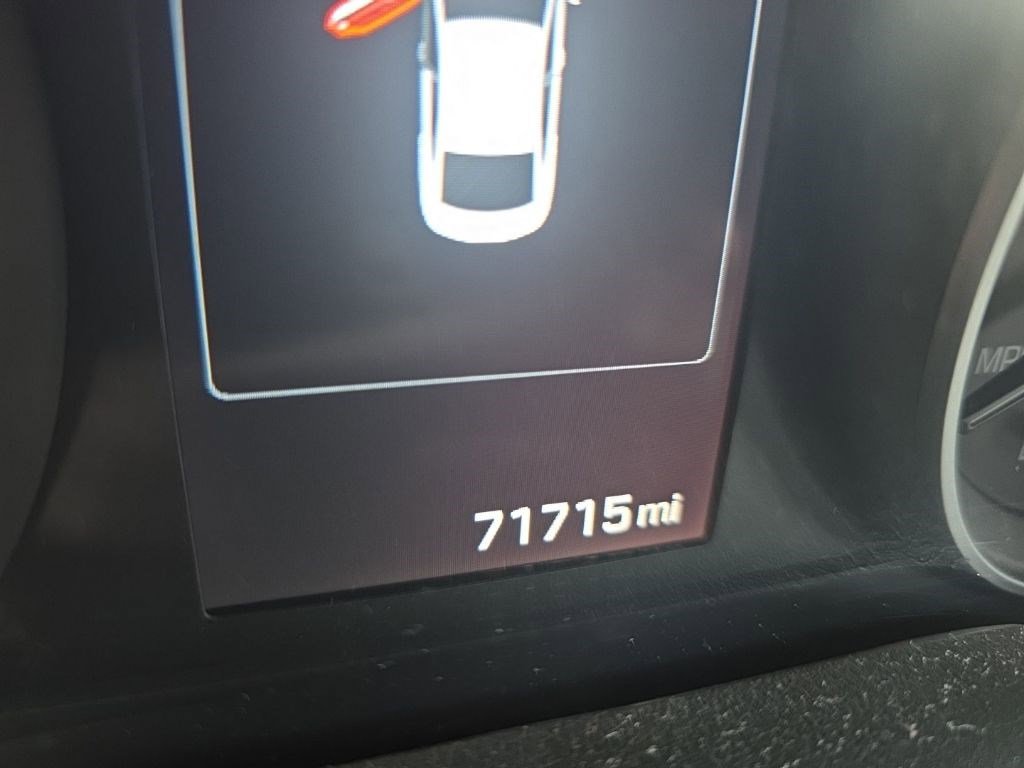 Used 2017 Hyundai Elantra Limited w/ Limited Ultimate Package 05 image 5