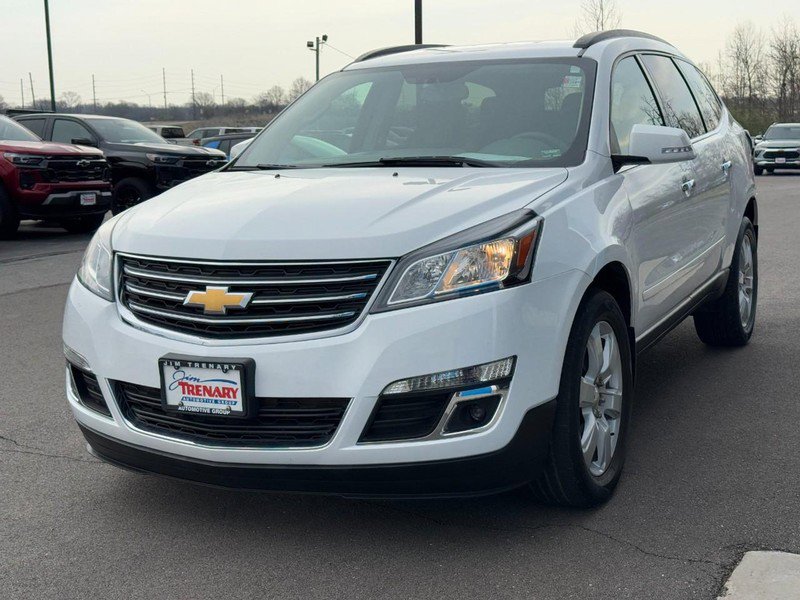 Used 2016 Chevrolet Traverse LT w/ Style and Technology Package image 8
