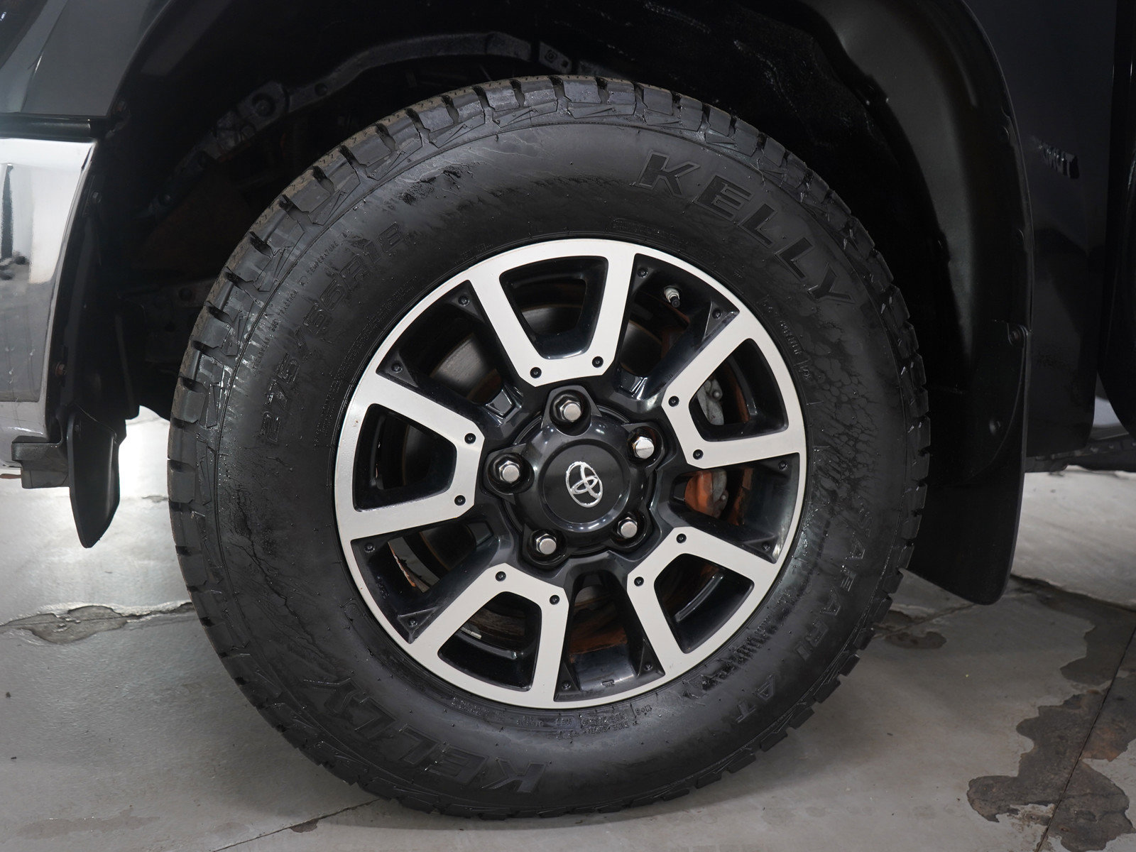 Used 2021 Toyota Tundra SR5 AWD/4WD image 34